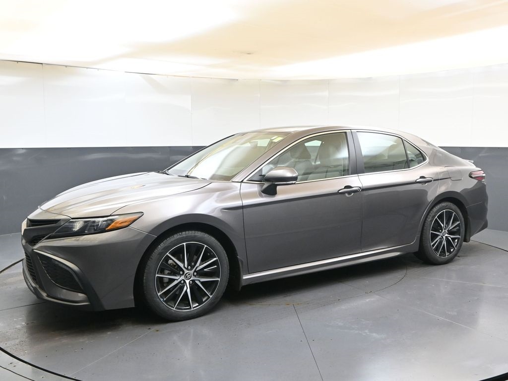 Used 2023 Toyota Camry SE Sedan
