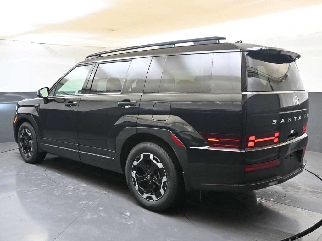 2025 Hyundai Santa Fe SEL photo 3