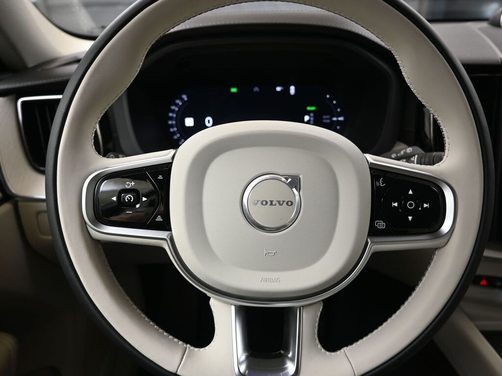 2026 Volvo XC60 Ultra - Photo 24