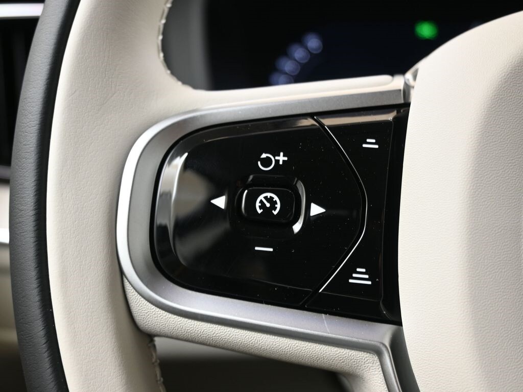 2026 Volvo XC60 Ultra - Photo 25