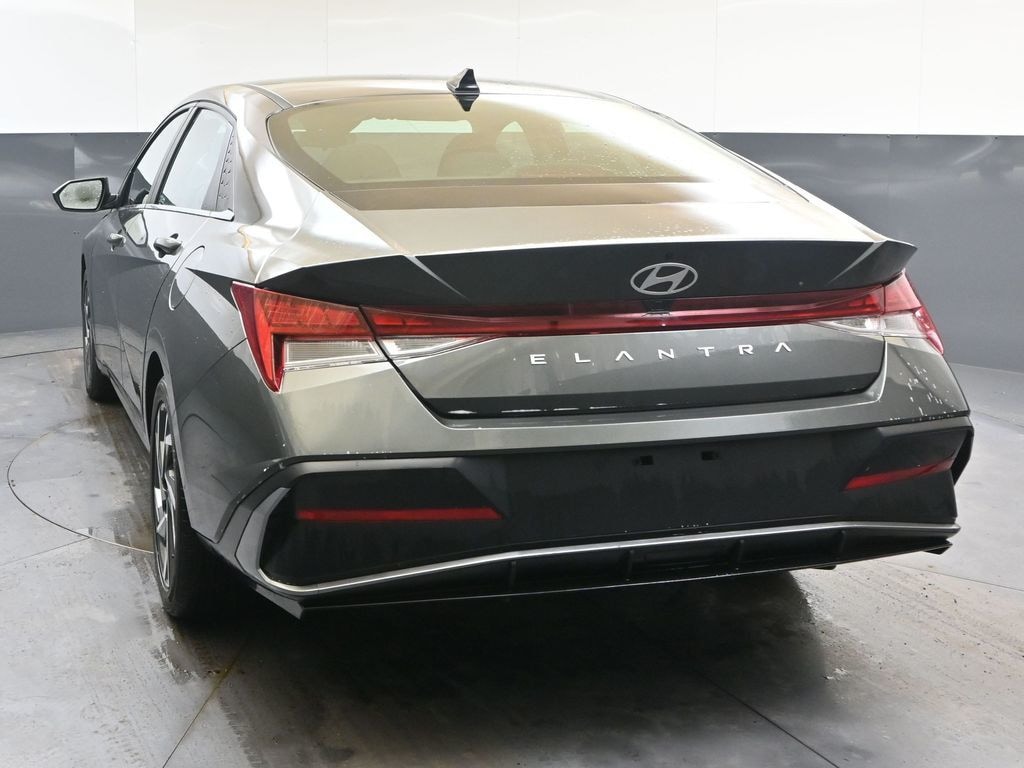 Used 2024 Hyundai Elantra SEL Sedan