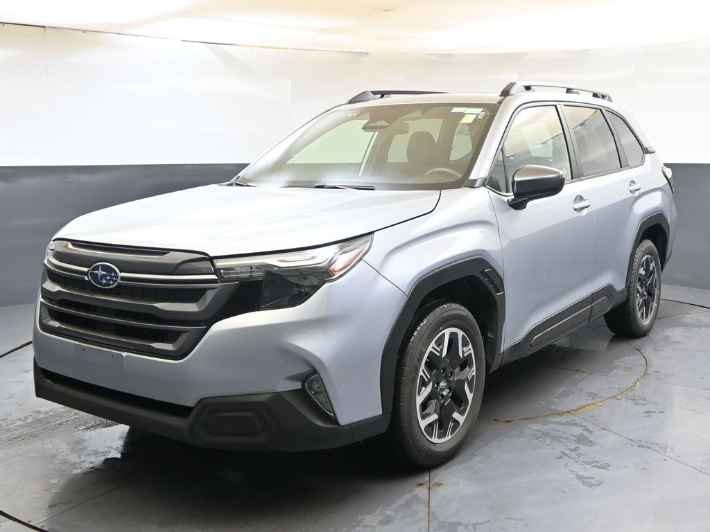 2025 Subaru Forester Premium's photo