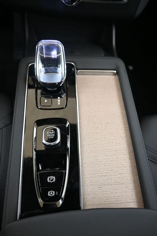 2026 Volvo XC90 Plus - Photo 36