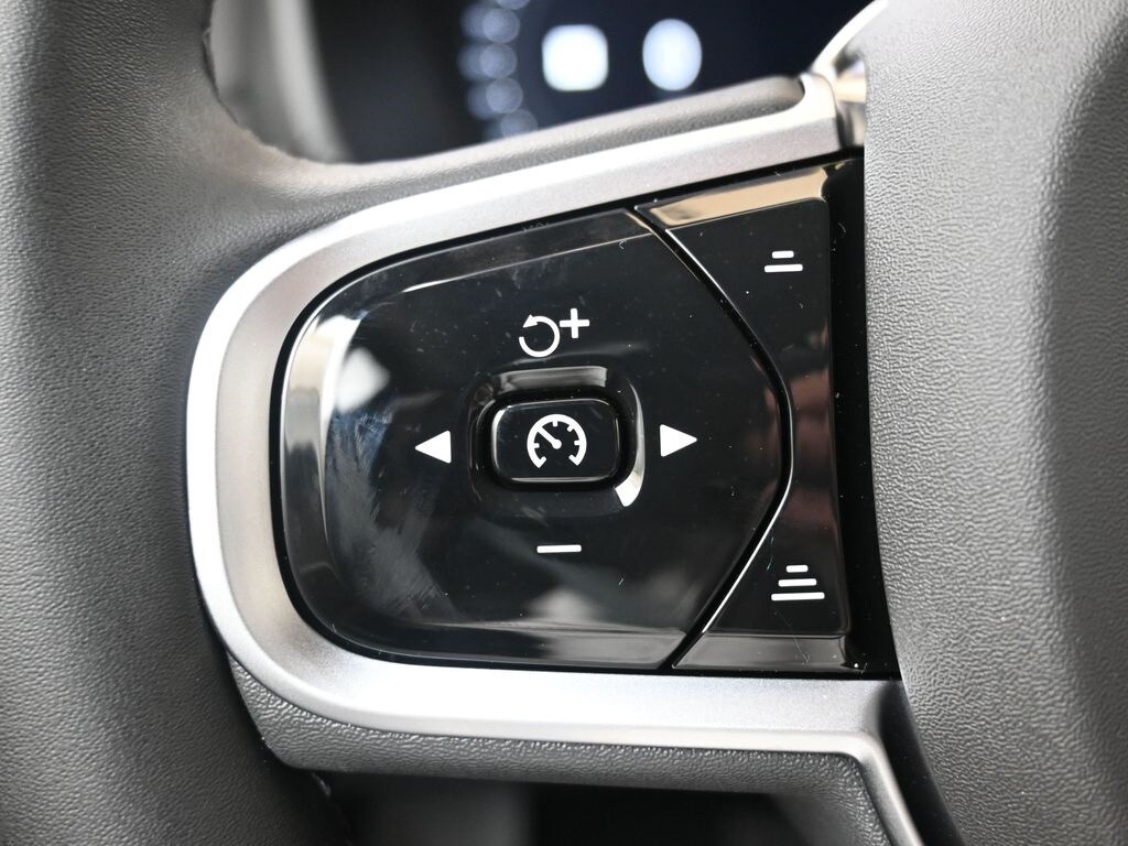 2026 Volvo XC90 Plus - Photo 28