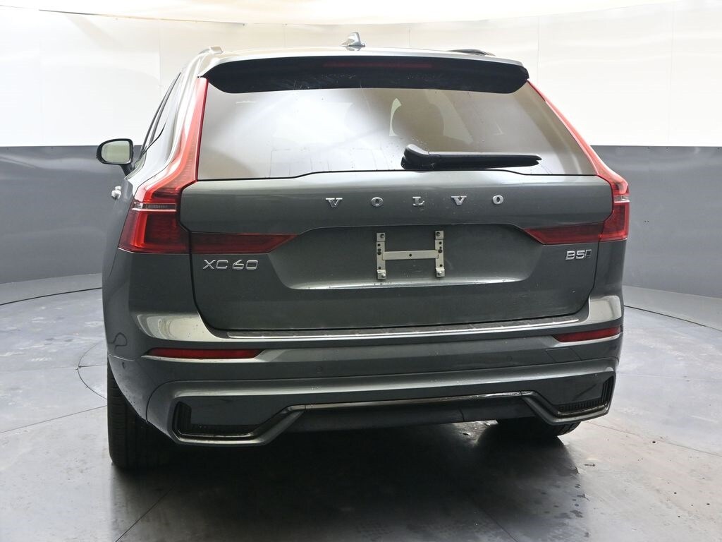 New 2026 Volvo XC60 B5 Plus SUV