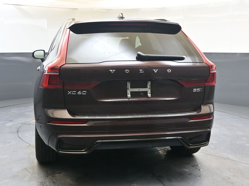New 2026 Volvo XC60 B5 Plus SUV