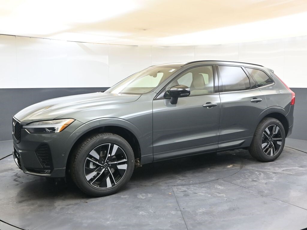 New 2026 Volvo XC60 B5 Plus SUV