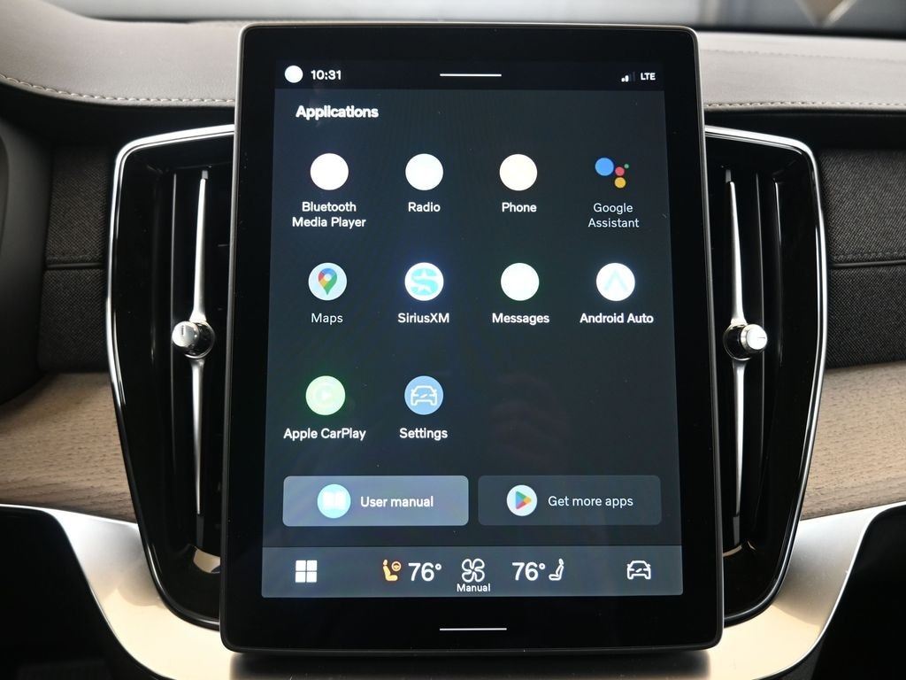 2026 Volvo XC90 Plus - Photo 33