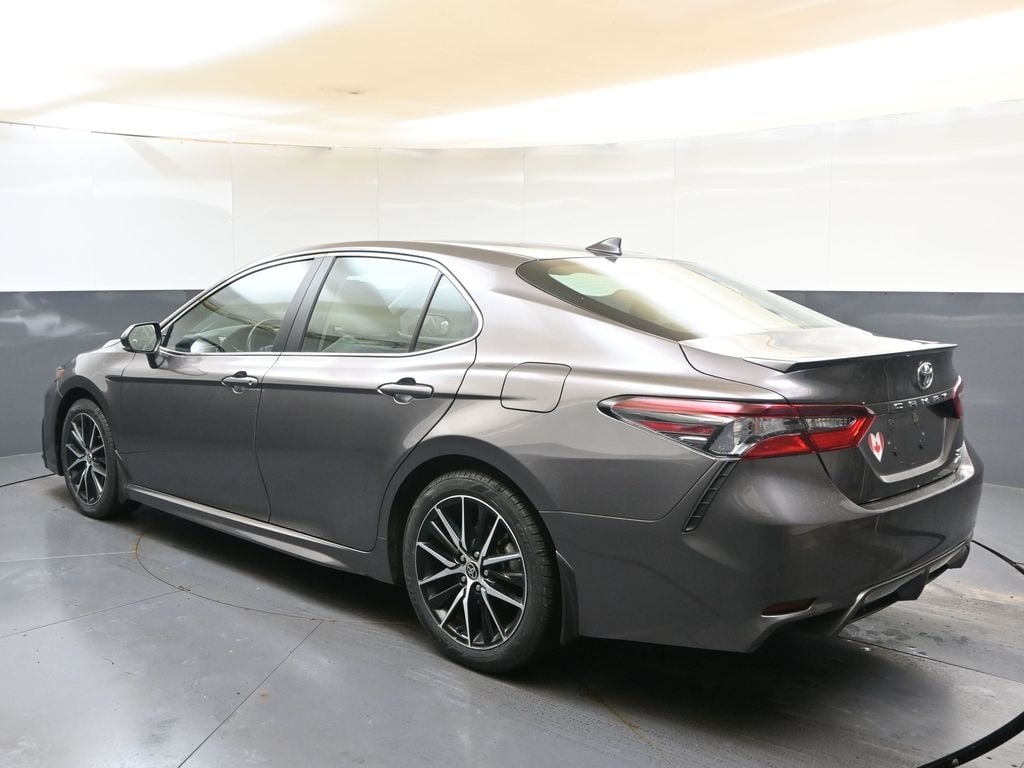 Used 2023 Toyota Camry SE Sedan