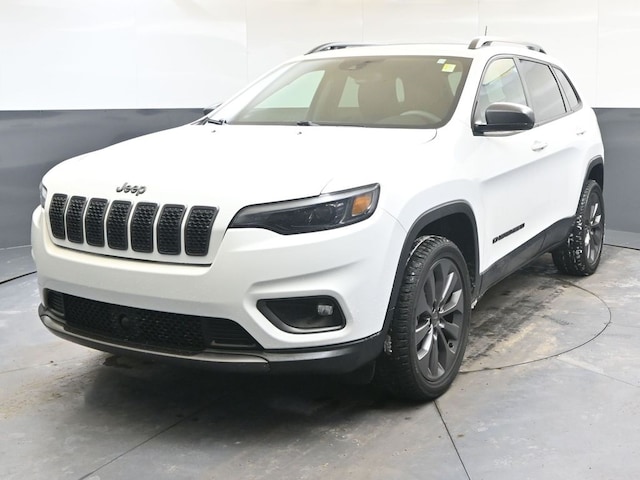 Featured Used 2021 Jeep Cherokee Latitude Lux SUV for Sale in Kalamazoo, MI