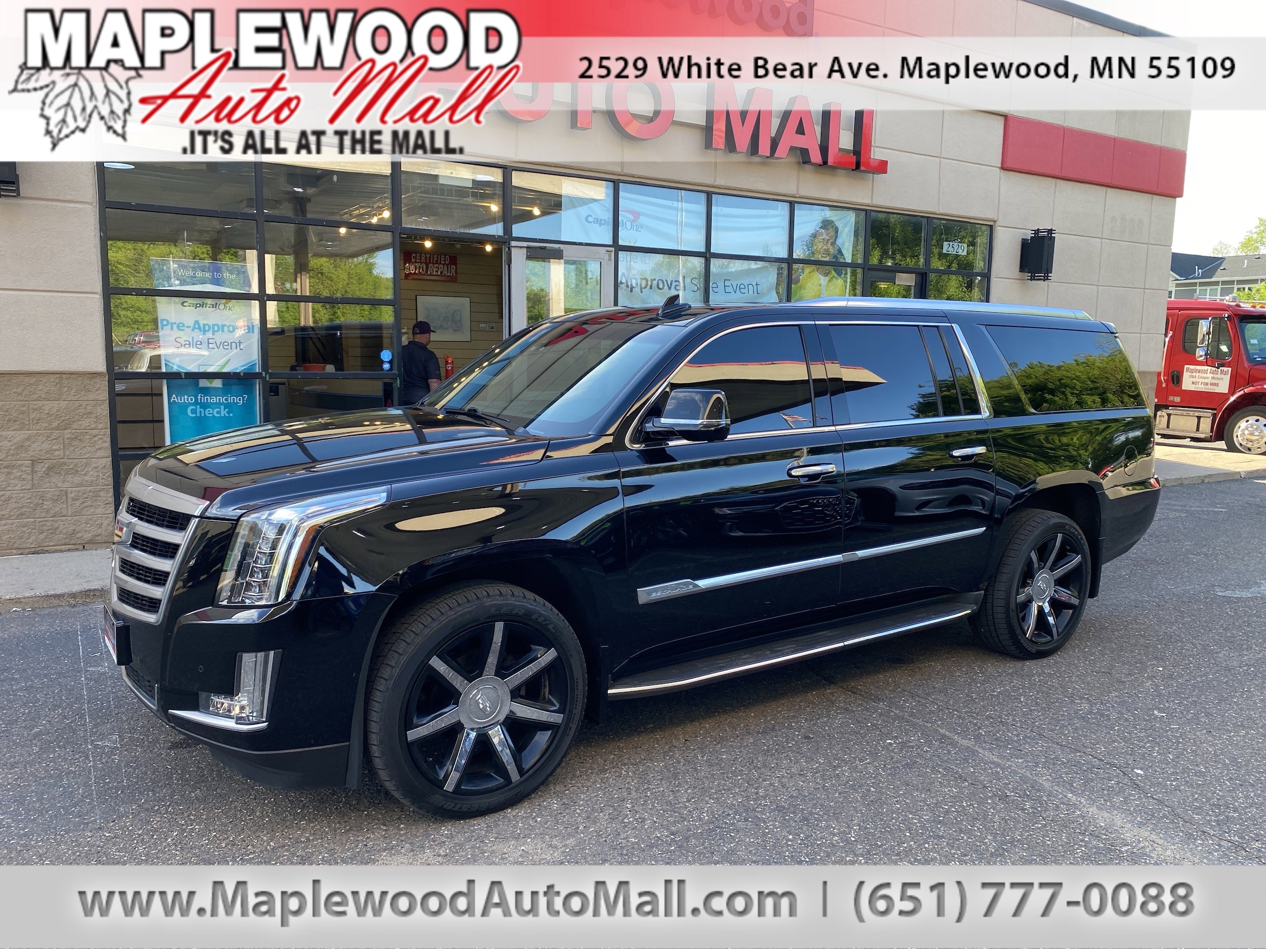 2016 Cadillac Escalade ESV AWD Luxury's photo