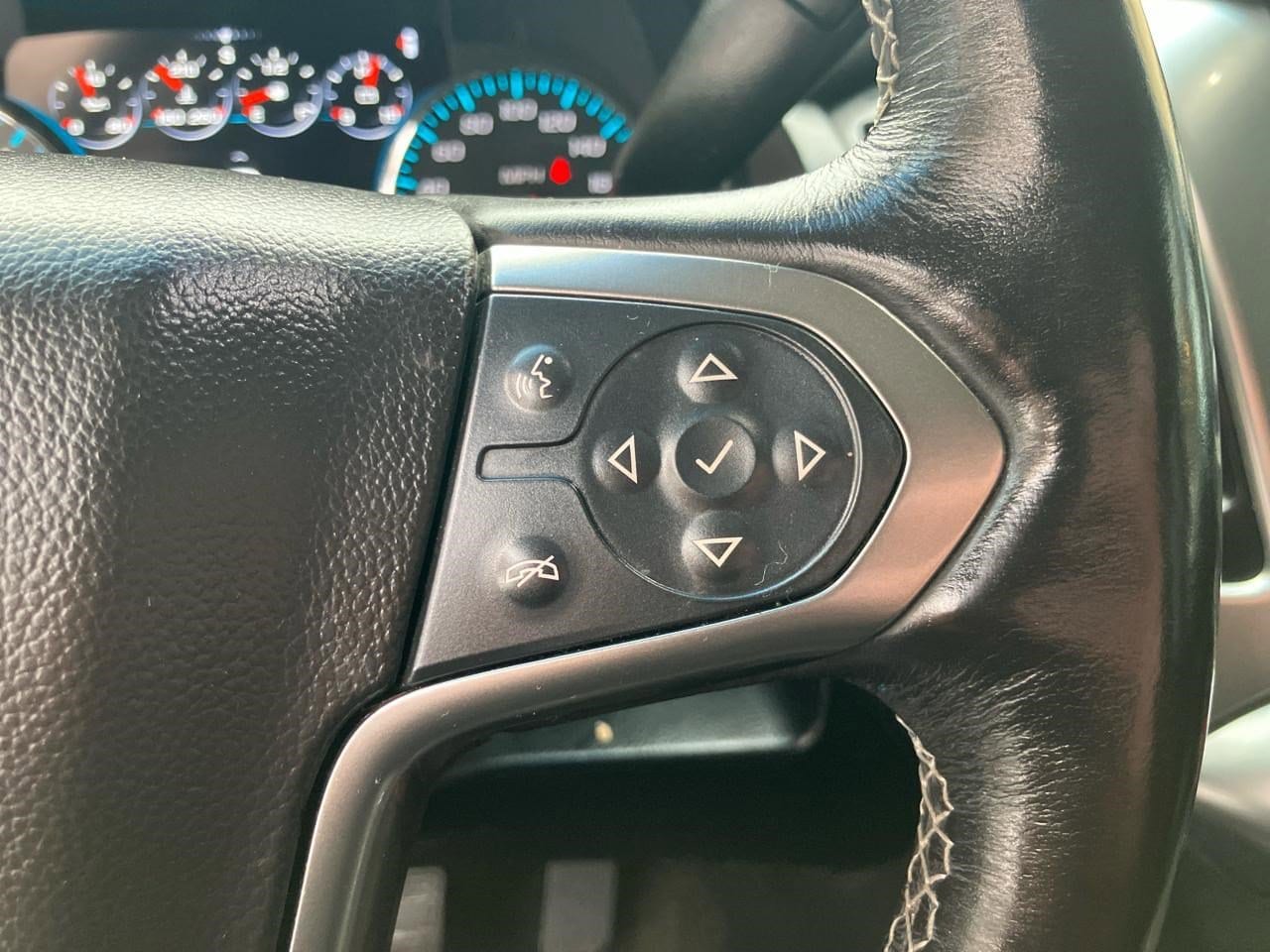 2017 Chevrolet Suburban Premier - Photo 16