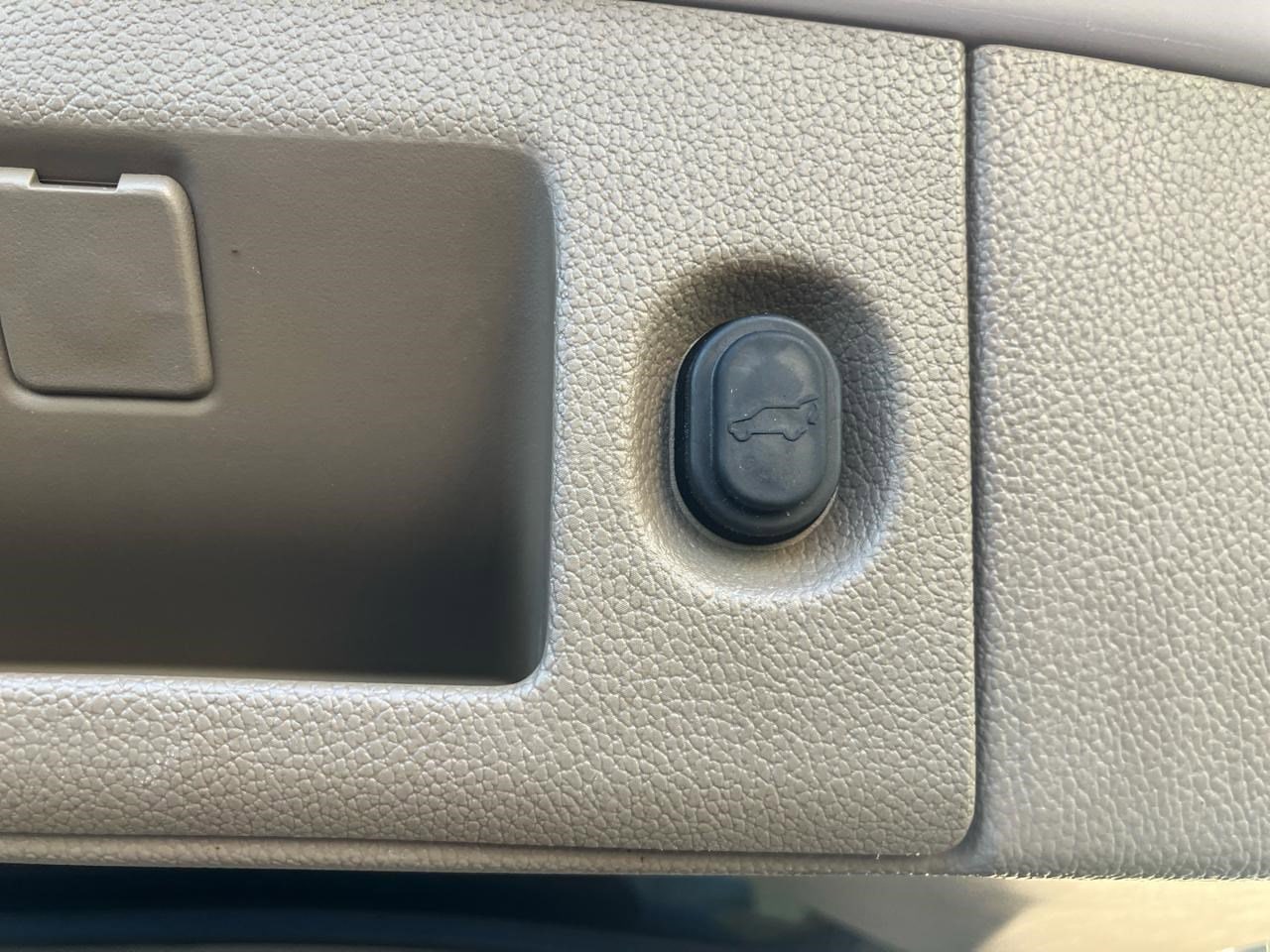 2018 GMC Yukon SLT - Photo 33