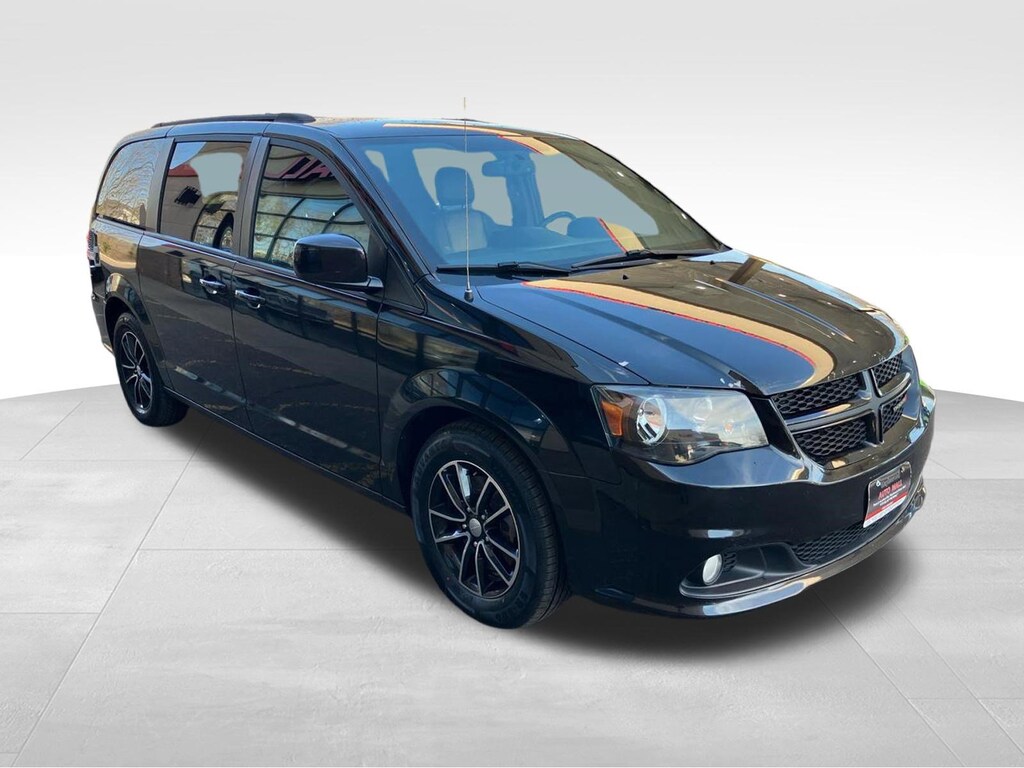 Used 2018 Dodge Grand Caravan GT Van Passenger Van