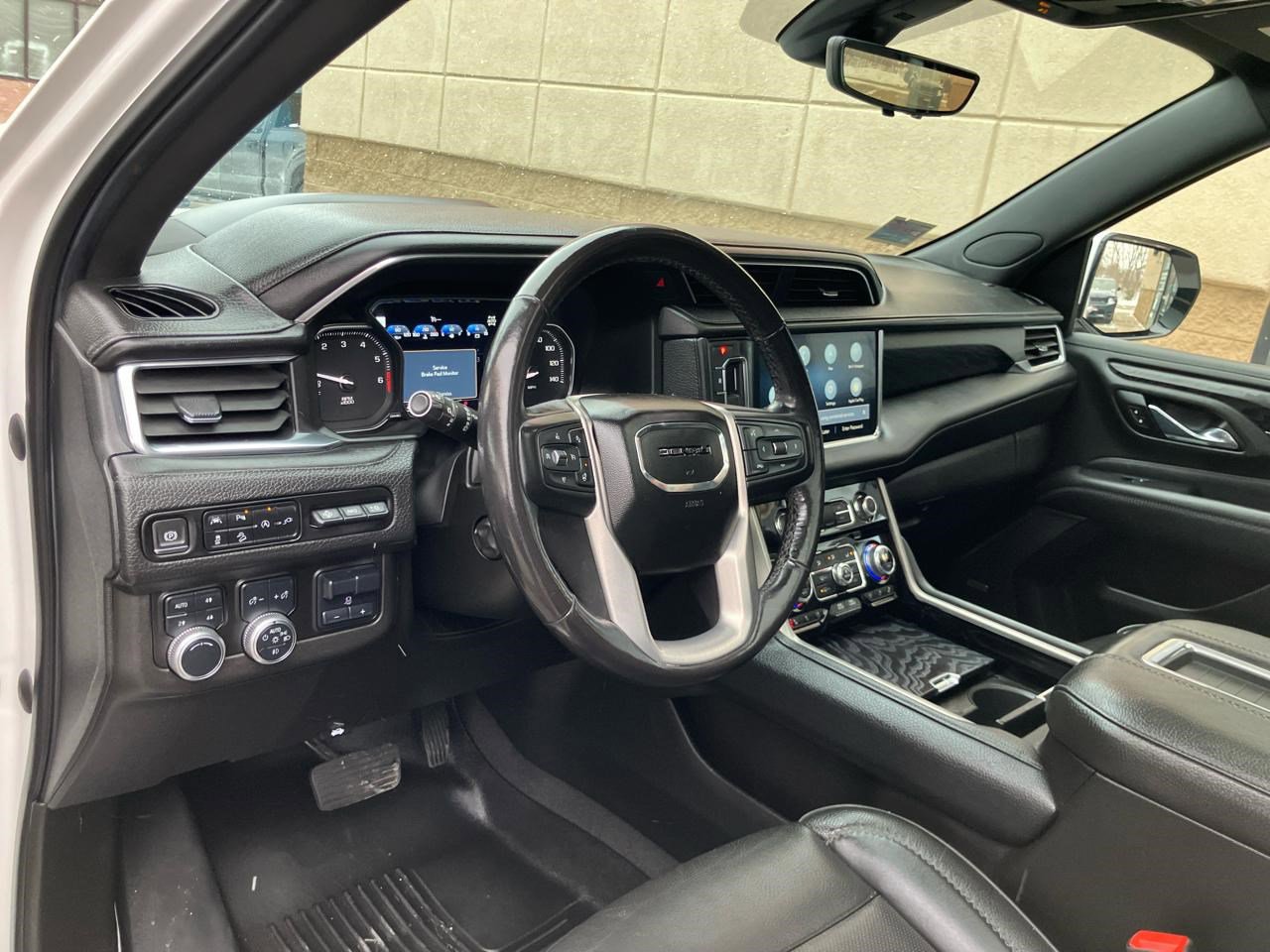 2021 GMC Yukon Denali - Photo 13