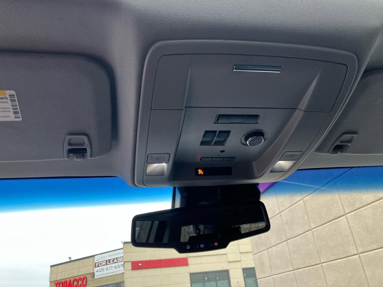 2017 Chevrolet Suburban Premier - Photo 22