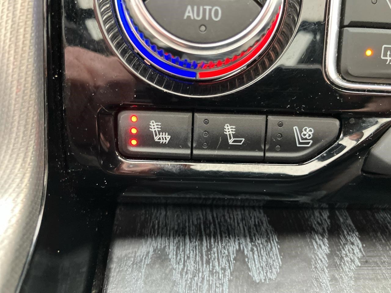 2021 GMC Yukon Denali - Photo 22