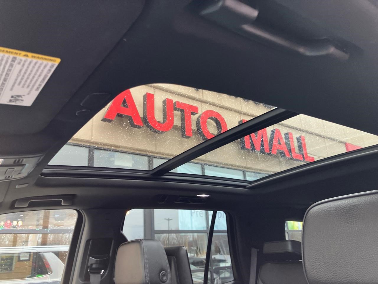 2021 GMC Yukon Denali - Photo 25