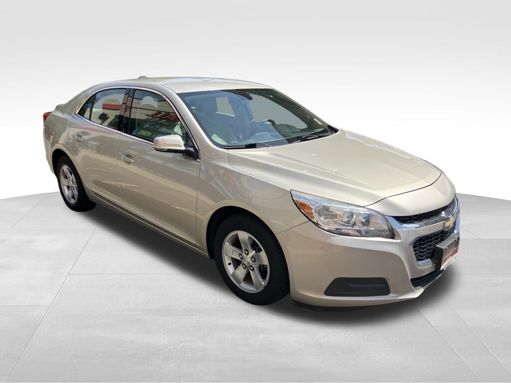 Used 2015 Chevrolet Malibu LT w/1LT Sedan
