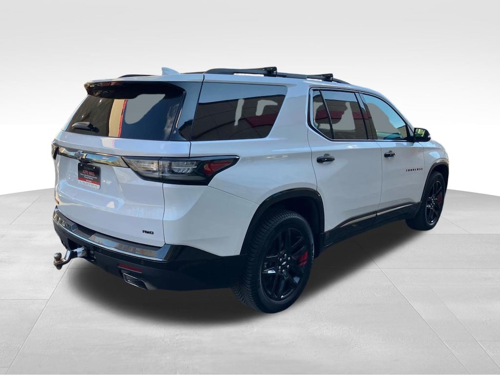 Used 2021 Chevrolet Traverse Premier SUV