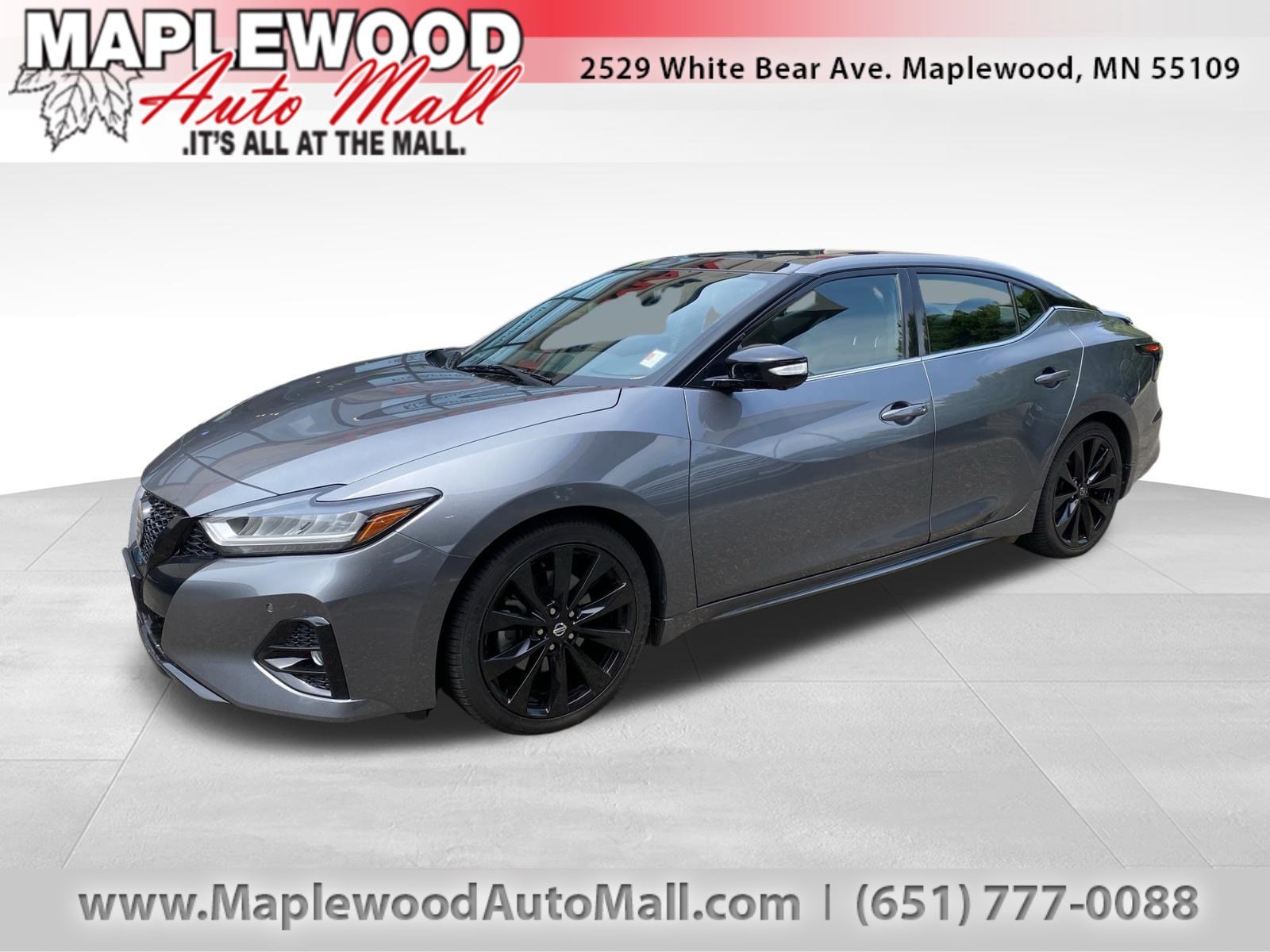 2021 Nissan Maxima SR's photo