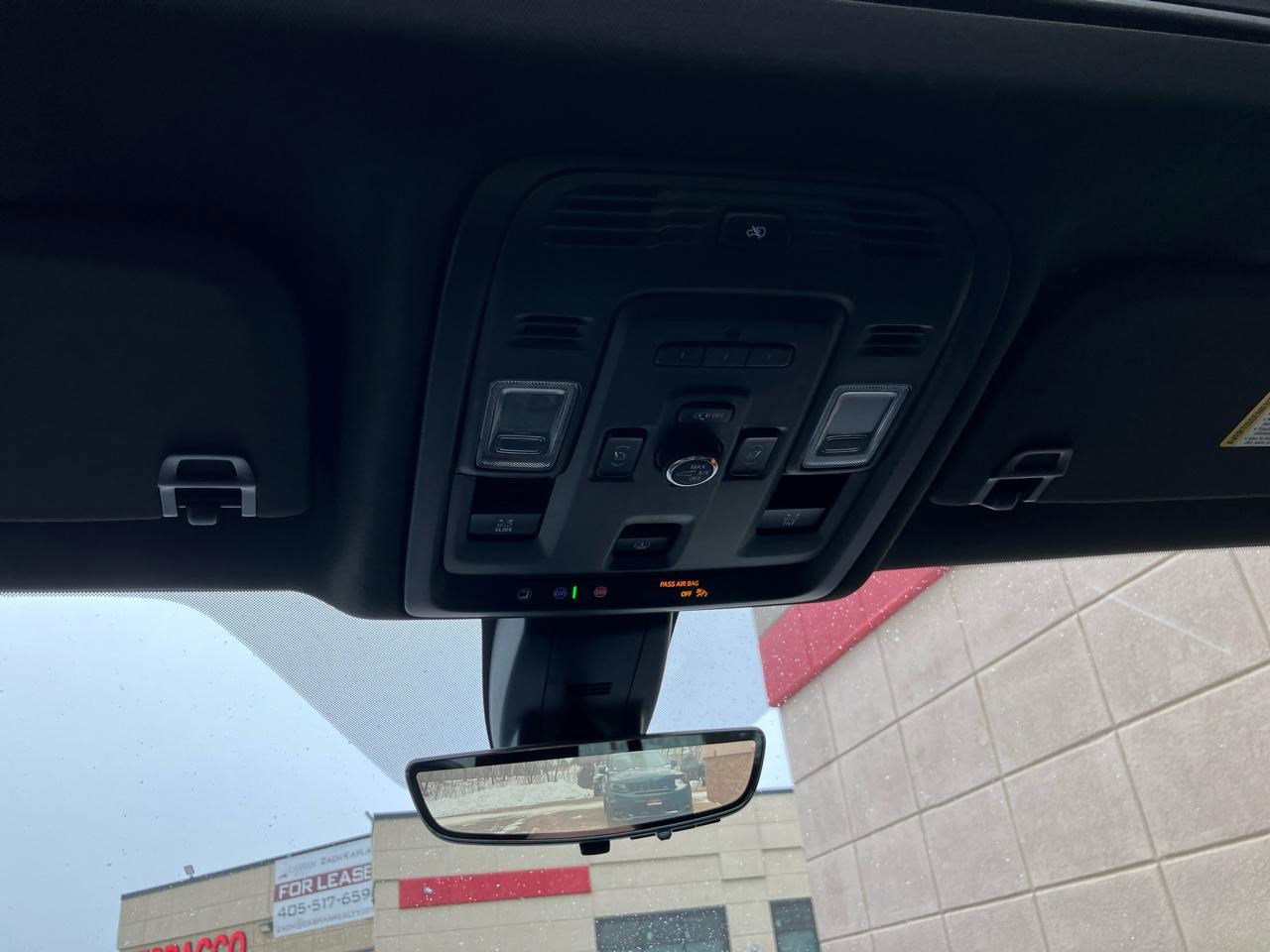 2021 GMC Yukon Denali - Photo 24