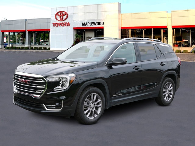 Used 2023 GMC Terrain SLT with VIN 3GKALPEG6PL150934 for sale in Maplewood, MN