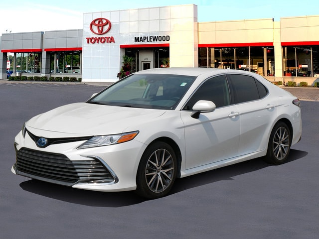 Certified 2022 Toyota Camry XLE with VIN 4T1F31AK9NU034585 for sale in Maplewood, MN