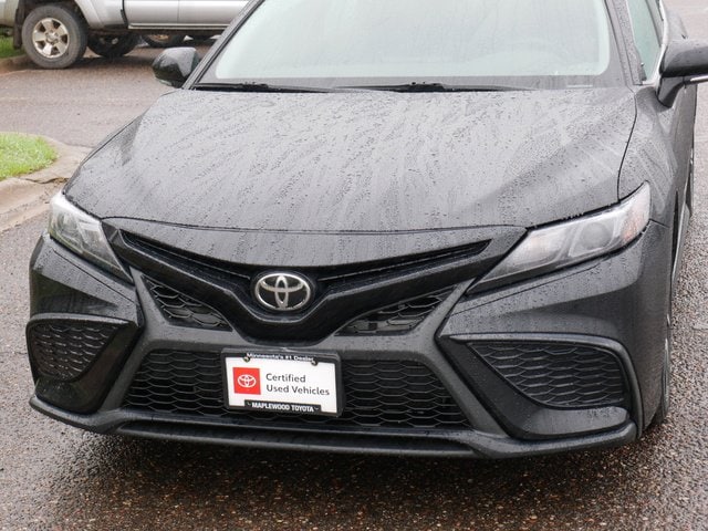 Certified 2022 Toyota Camry SE with VIN 4T1G11AKXNU629584 for sale in Maplewood, Minnesota
