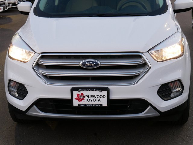 Used 2019 Ford Escape SE with VIN 1FMCU9GD0KUA25597 for sale in Maplewood, Minnesota