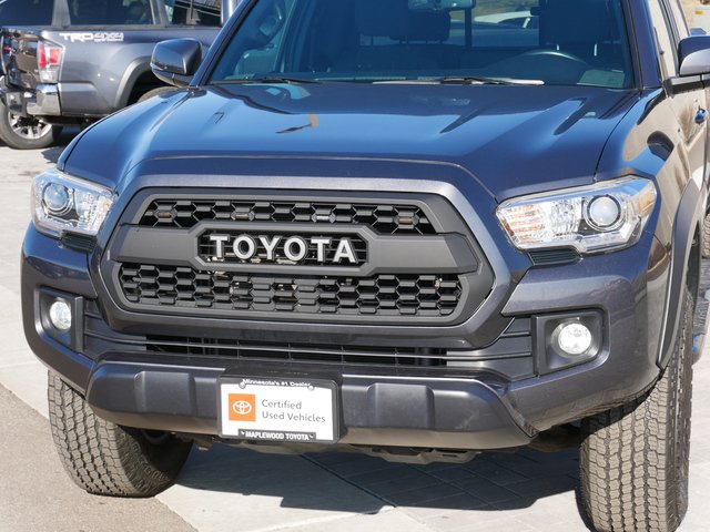 Used 2016 Toyota Tacoma TRD Off Road with VIN 5TFSZ5AN8GX021735 for sale in Maplewood, Minnesota