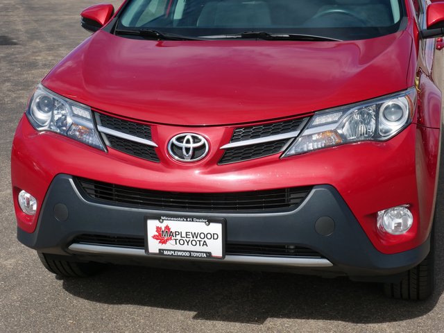 Used 2014 Toyota RAV4 XLE with VIN 2T3RFREV5EW125237 for sale in Maplewood, Minnesota