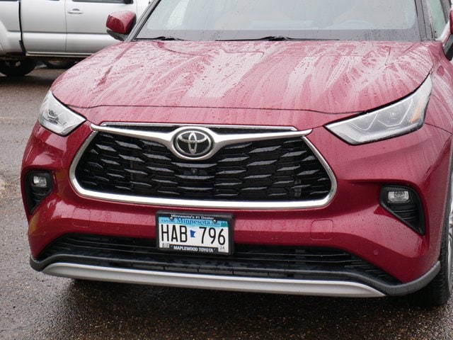 Certified 2021 Toyota Highlander Platinum with VIN 5TDFZRBHXMS148134 for sale in Maplewood, Minnesota