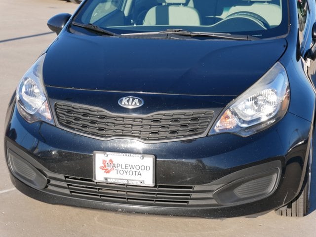 Used 2013 Kia Rio LX with VIN KNADM4A30D6231518 for sale in Maplewood, Minnesota