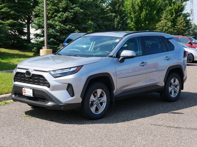 Certified 2022 Toyota RAV4 XLE with VIN 2T3P1RFV7NC289269 for sale in Maplewood, Minnesota
