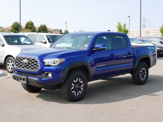 Used 2022 Toyota Tacoma SR5 with VIN 3TMCZ5AN3NM505142 for sale in Maplewood, MN