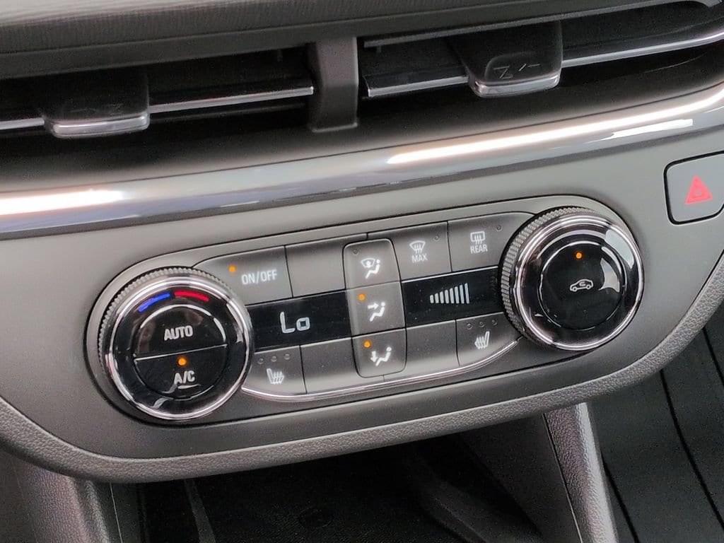 2026 Buick Envista Preferred - Photo 10