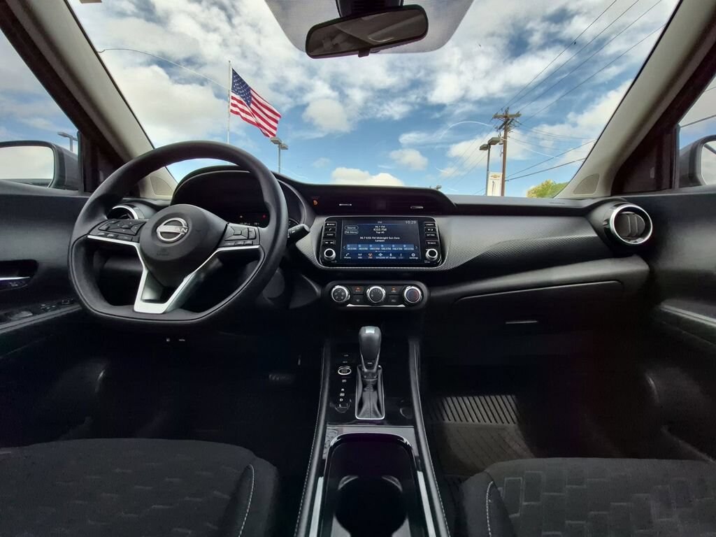 Used 2023 Nissan Kicks SV Xtronic CVT SUV