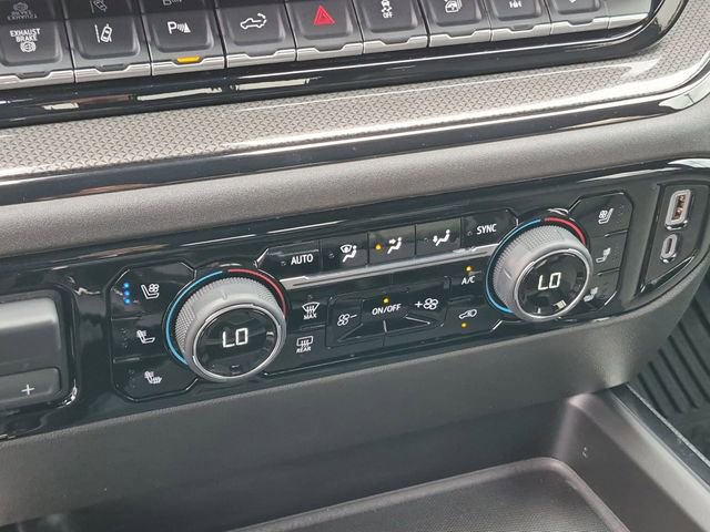 2024 Chevrolet Silverado 2500HD ZR2 - Photo 9
