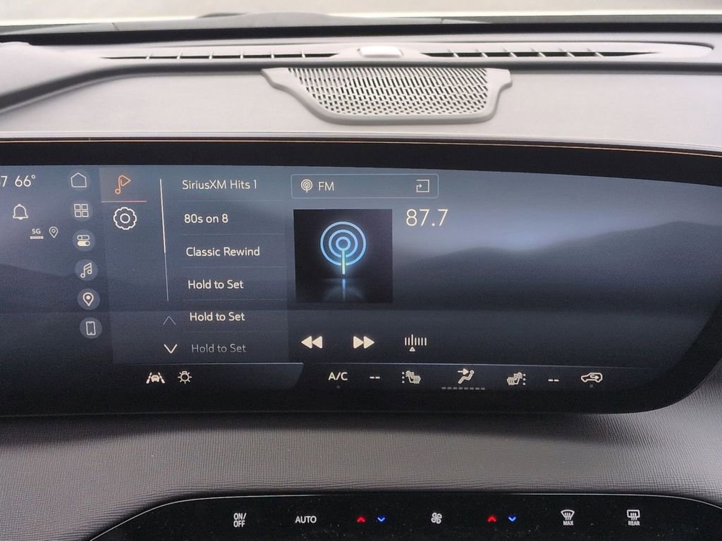 2026 Buick Enclave Preferred - Photo 11