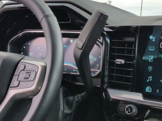 2023 Chevrolet Silverado 1500 LT - Photo 13