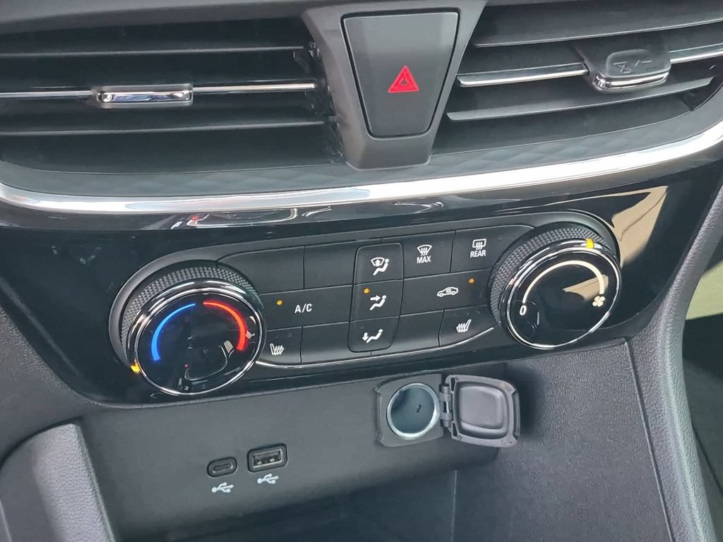 2026 Buick Encore GX Sport Touring - Photo 10