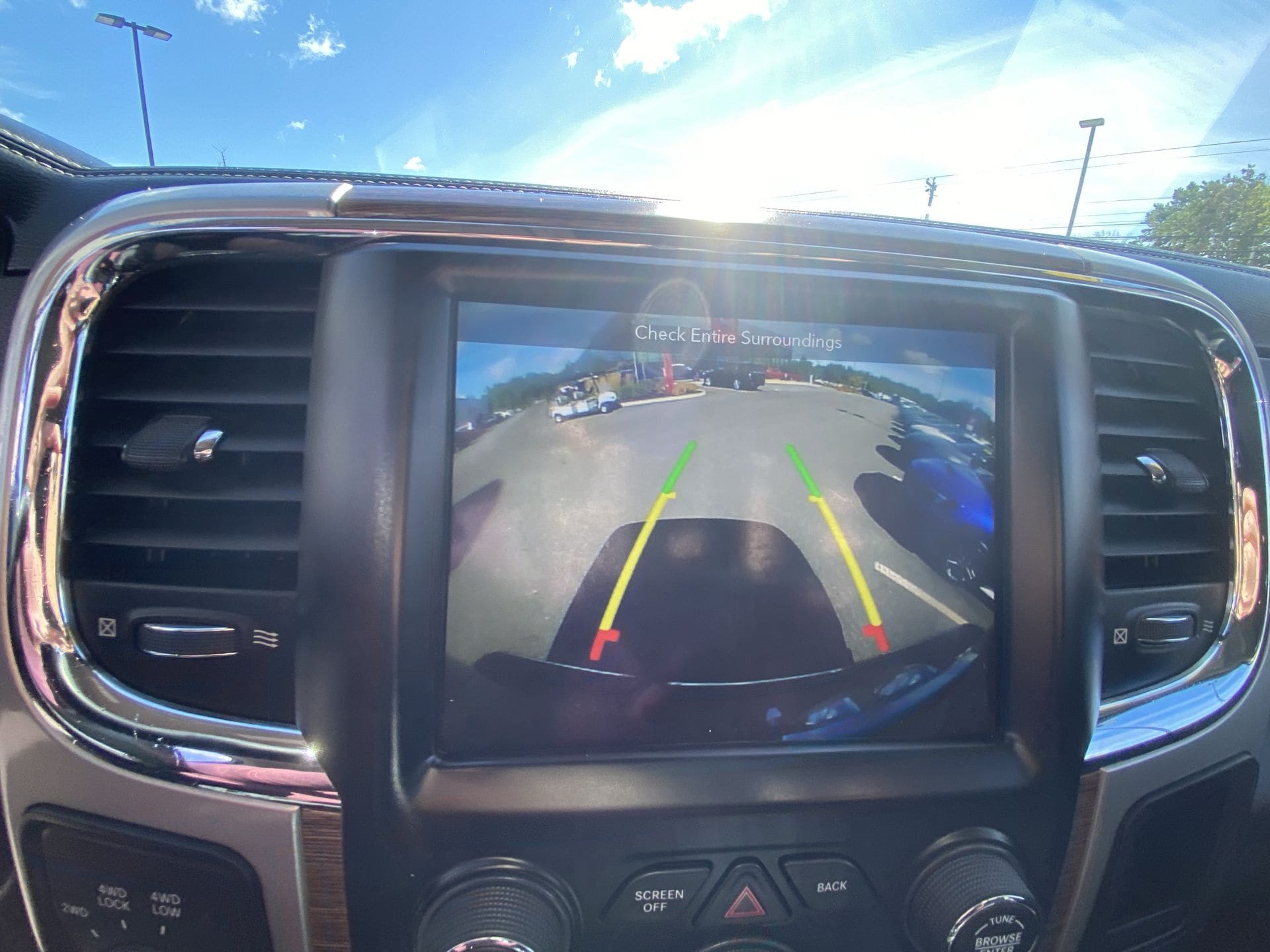 2018 RAM Ram 3500 Pickup Laramie - Photo 17