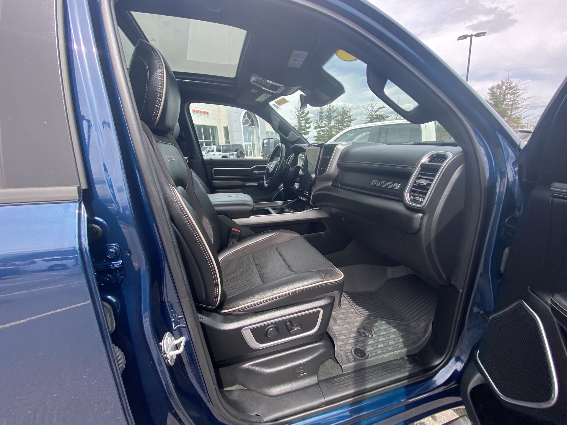 2023 RAM Ram 1500 Pickup Laramie - Photo 24