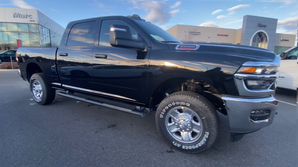 New 2026 Ram 2500 TRADESMAN CREW CAB 4X4 6'4 BOX Pickup