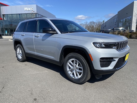 2025 Jeep Grand Cherokee LAREDO X 4X4 Sport Utility for Sale in Southern Maine