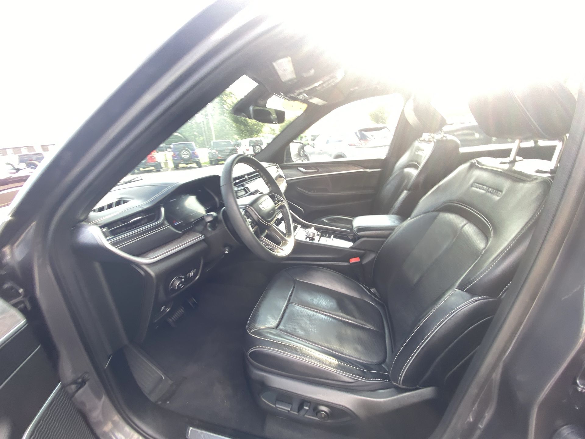 2023 Jeep Grand Cherokee L Overland - Photo 11
