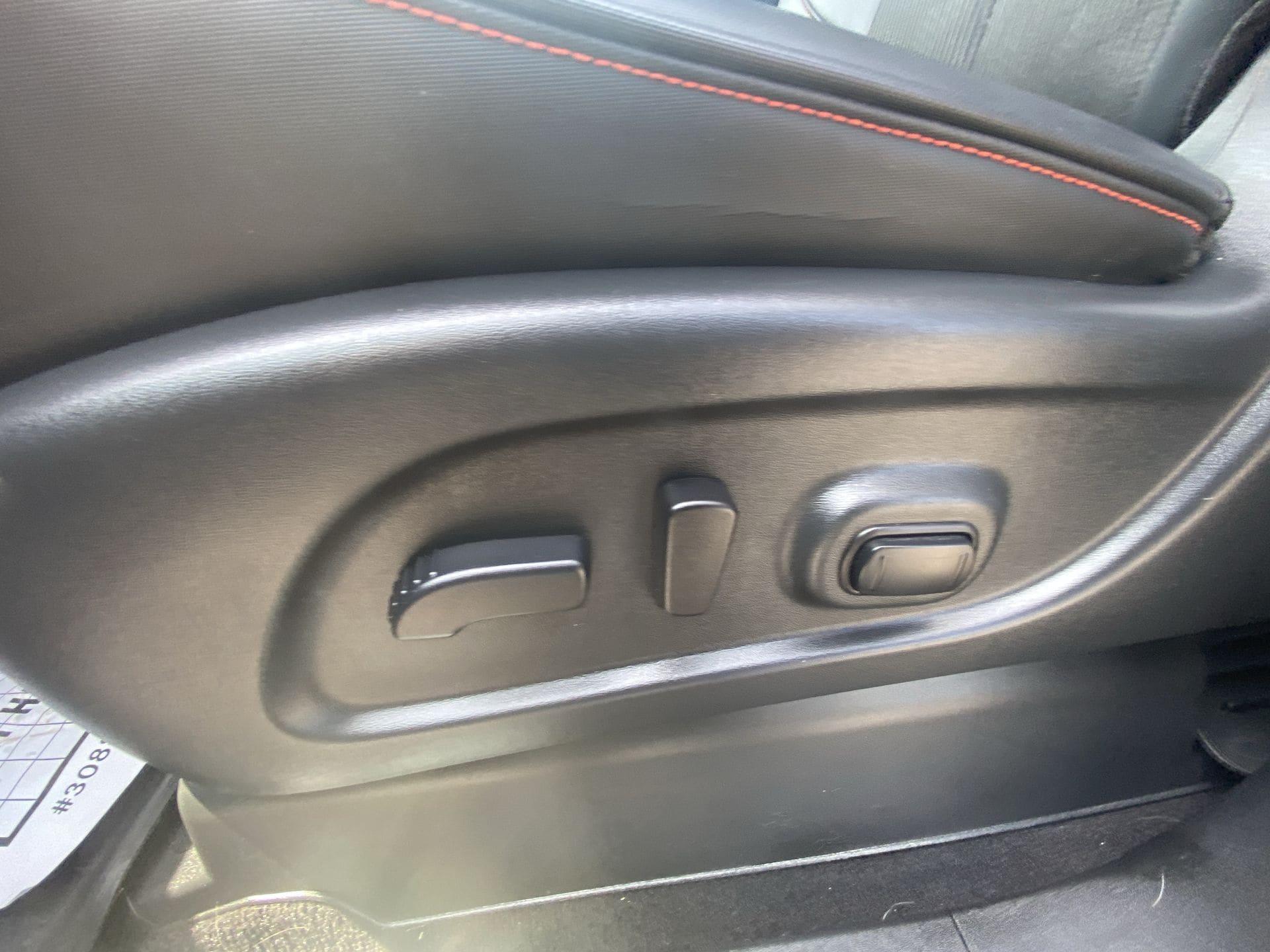 2023 Nissan Titan PRO-4X - Photo 11