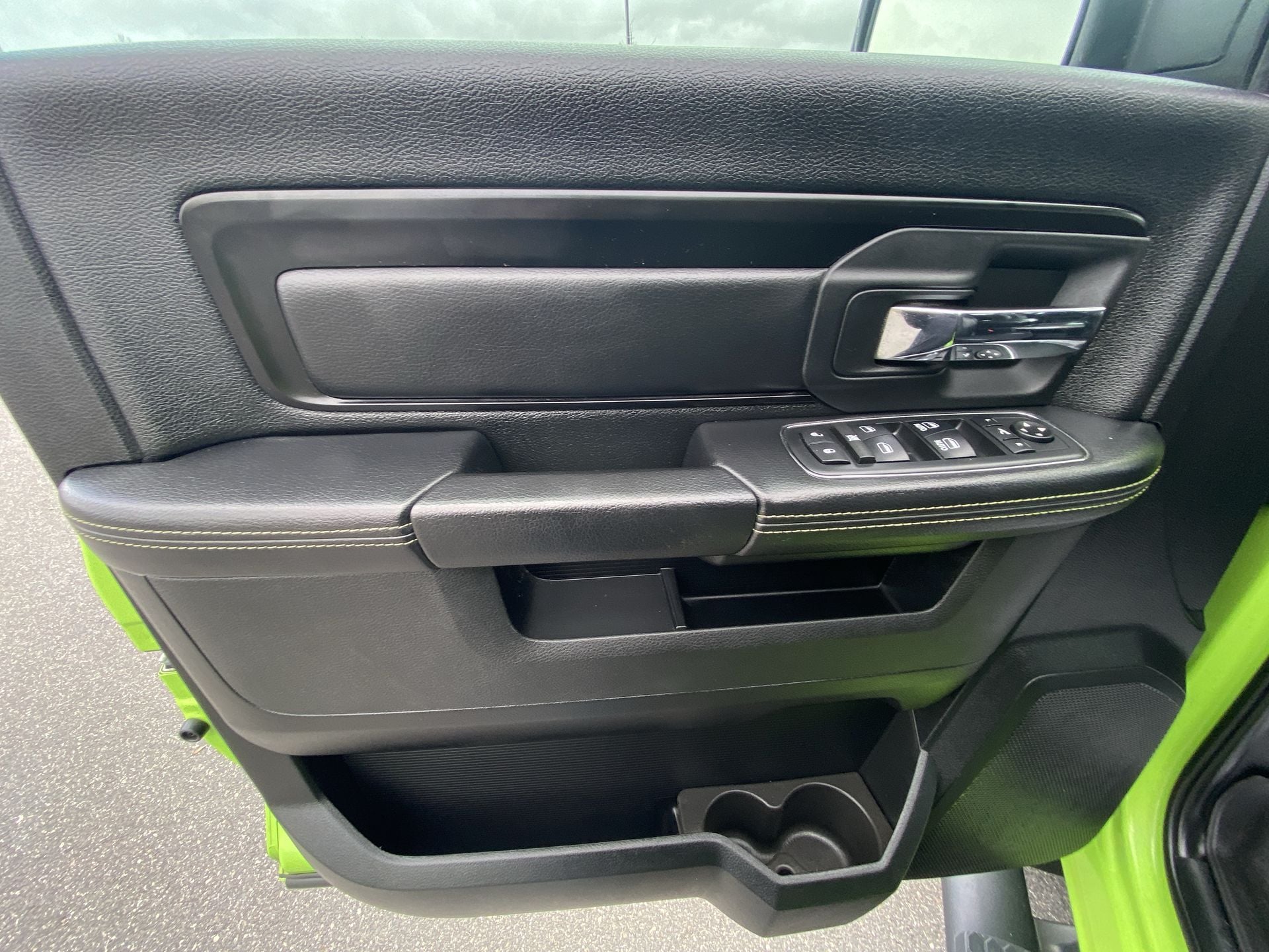 2017 RAM Ram 1500 Pickup Sport - Photo 13