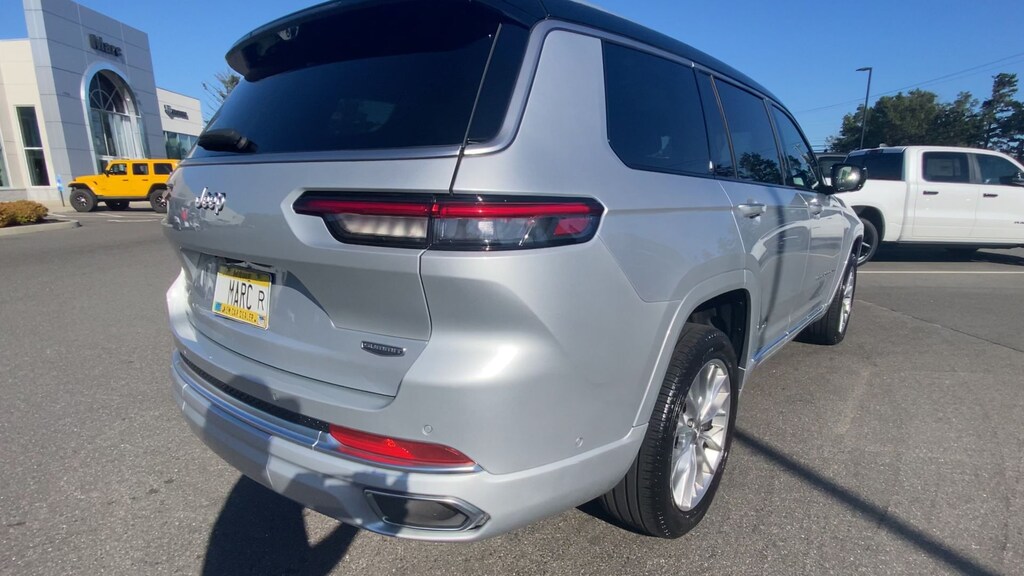 Used 2023 Jeep Grand Cherokee L Summit SUV